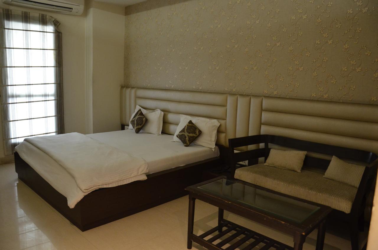 Hotel Aroma Inn Sirsa Экстерьер фото