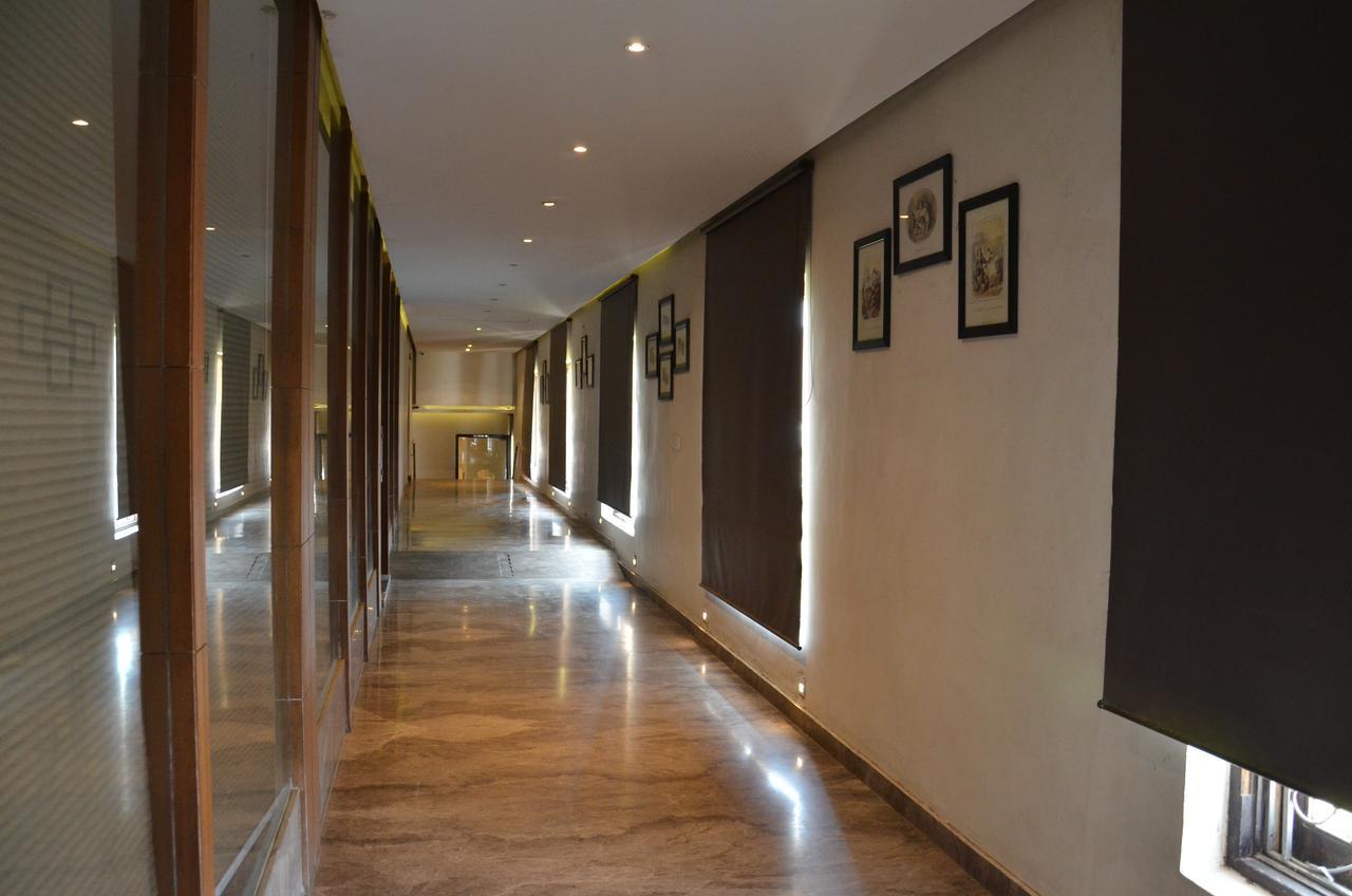 Hotel Aroma Inn Sirsa Экстерьер фото