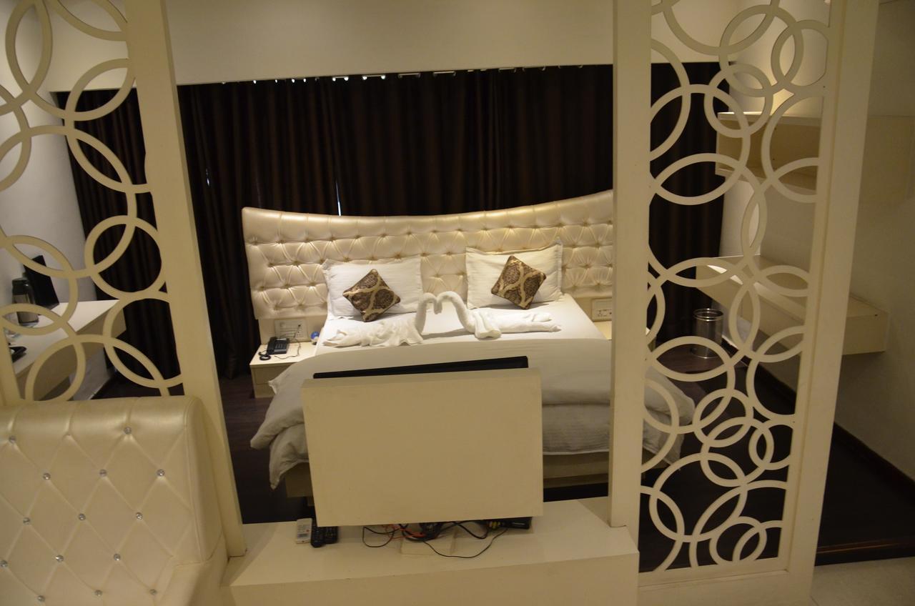 Hotel Aroma Inn Sirsa Экстерьер фото